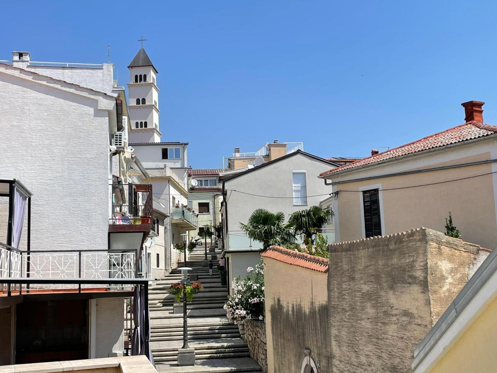 Apartmani Mauro Sa Terasom Crikvenica Exterior foto